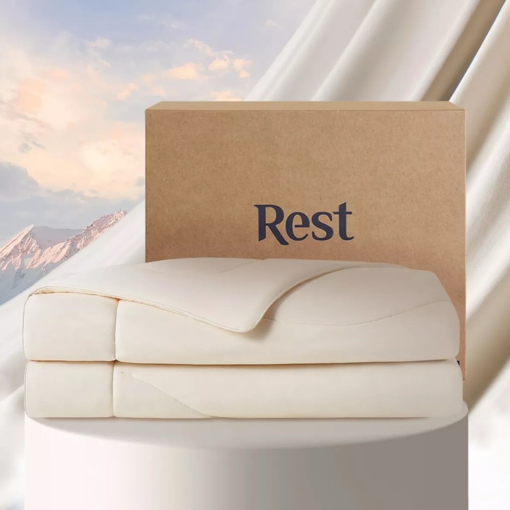 REST® Evercool® Cooling Comforter, Snow Ivory - King/CaliKing 106"x90" - Picture 11 of 14